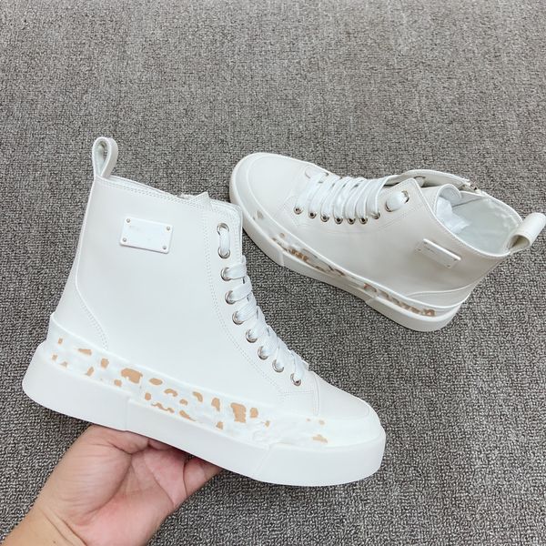 2021 fashion mens women shoes white black womens leather comfortable open low sports sneakers golden outdoor trainers 0407
2021 fashion mens women shoes white black womens leather comfortable open low sports sneakers golden outdoor trainers 0407