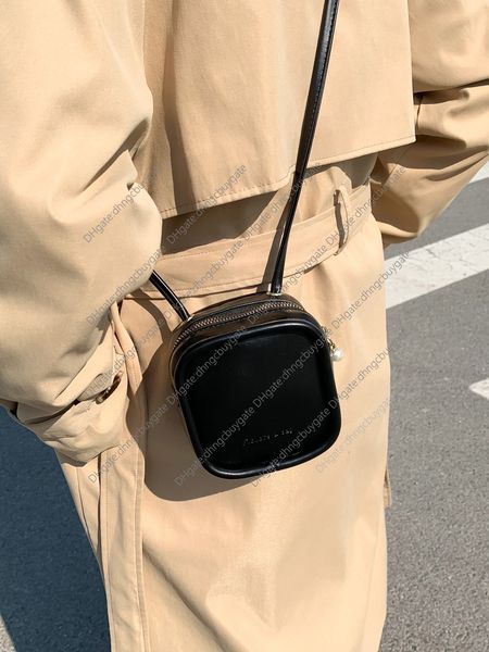 mini designer bag letter embossed square handbag leather luxury brand fashion wallet crossbody bag handbag leather
mini designer bag letter embossed square handbag leather luxury brand fashion wallet crossbody bag handbag leather