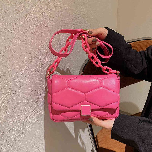 fashion women pu leather crossbody bag acrylic chain design women messenger bag pink color stitch geometric pattern square bag y220425
fashion women pu leather crossbody bag acrylic chain design women messenger bag pink color stitch geometric pattern square bag y220425