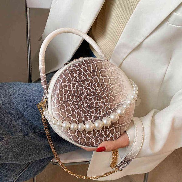 shopping bags luxury women handbag round design handle clutches purse pu leather crossbody shoulder bag saddle satchels female 220316
shopping bags luxury women handbag round design handle clutches purse pu leather crossbody shoulder bag saddle satchels female 220316