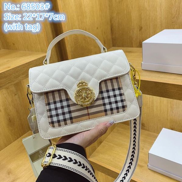 wholesale ladies leather shoulder bags sweet little fresh car stitching plaid handbag elegant joker black three-layer fashion handbags simpl
wholesale ladies leather shoulder bags sweet little fresh car stitching plaid handbag elegant joker black three-layer fashion handbags simpl