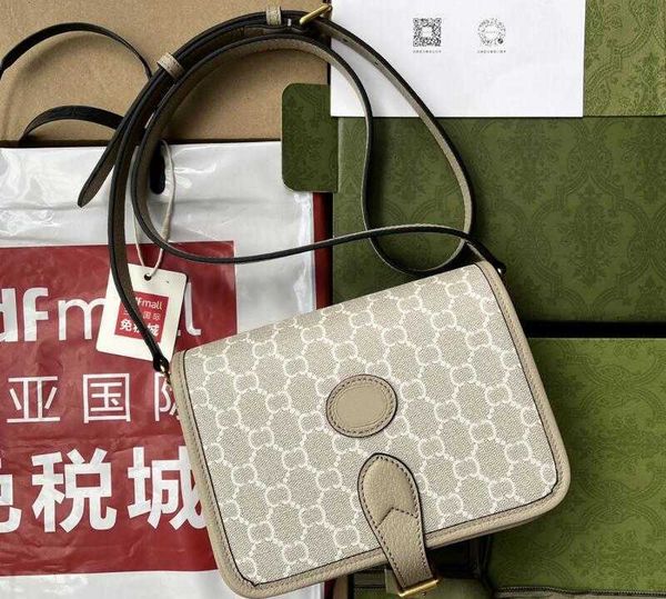 realfine bags 5a 671620 20cm mini interlocking handbag beige and white canvas shoulder purses for women with dust bag
realfine bags 5a 671620 20cm mini interlocking handbag beige and white canvas shoulder purses for women with dust bag