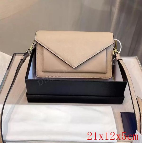 classic patternsmen women luxury designer crossbody bags purse wholesale price genuine leather bag shoulder flap handbag
classic patternsmen women luxury designer crossbody bags purse wholesale price genuine leather bag shoulder flap handbag