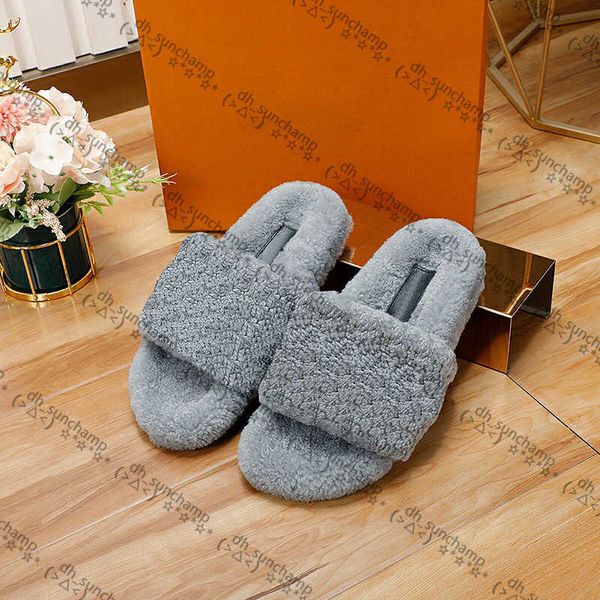 warm hipster slippers women's and men's designer sandals home casual bedroom sitting room luxury shoes, Black
warm hipster slippers women's and men's designer sandals home casual bedroom sitting room luxury shoes, Black