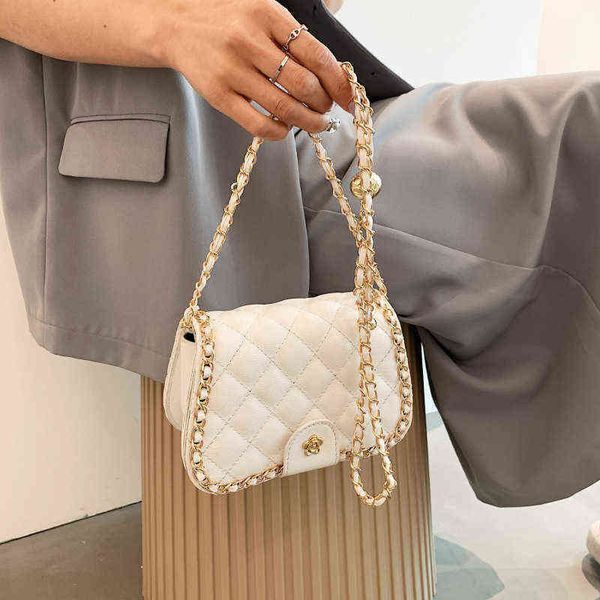 high sense foreign style summer bag female one shoulder small lingge chain messenger bag 220516
high sense foreign style summer bag female one shoulder small lingge chain messenger bag 220516