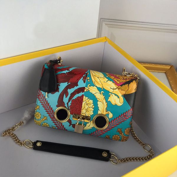 chains crossbody bags appliques shoulder bag women flap handbag genuine leather letter lock hasp hardware organ bag printed key pattern fash
chains crossbody bags appliques shoulder bag women flap handbag genuine leather letter lock hasp hardware organ bag printed key pattern fash