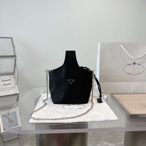 designers shoulder bag luxurious tote purse handbag message bags cluth brand classic genuine leather crossbody size 24cm black silver chain
designers shoulder bag luxurious tote purse handbag message bags cluth brand classic genuine leather crossbody size 24cm black silver chain