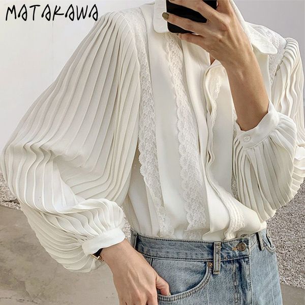 single breasted pleated lantern sleeve blouse women korean chic lapel ladies shirt loose lace stitching blusas 210506, White
single breasted pleated lantern sleeve blouse women korean chic lapel ladies shirt loose lace stitching blusas 210506, White
