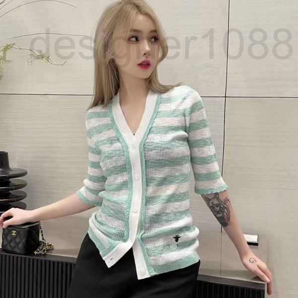 women's sweaters designer little bee embroidery knitting v-neck medium sleeve thin cardigan women's sweet aging summer new 2022 sl, White;black
women's sweaters designer little bee embroidery knitting v-neck medium sleeve thin cardigan women's sweet aging summer new 2022 sl, White;black