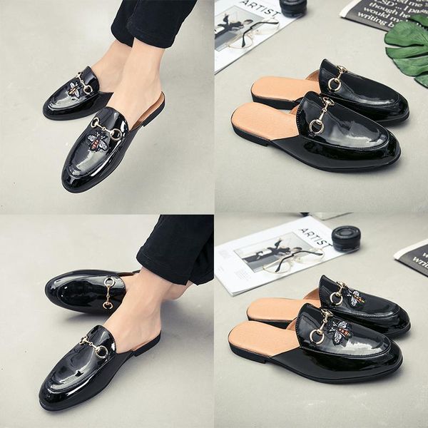 luxury mens designer classic metal buckle bee slippers genuine leather mules black flip flops men indoor and outdoor casual lazy
luxury mens designer classic metal buckle bee slippers genuine leather mules black flip flops men indoor and outdoor casual lazy