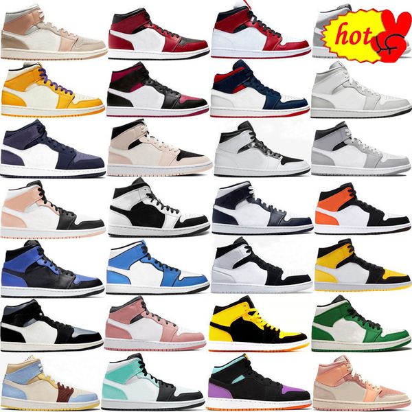 2022 basketball shoes 1s man woman mens sneakers mid 1 light smoke grey chicago pink quartz obsidian turf orange sanded purple grey camo sig
2022 basketball shoes 1s man woman mens sneakers mid 1 light smoke grey chicago pink quartz obsidian turf orange sanded purple grey camo sig