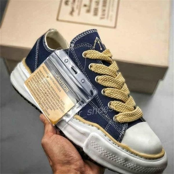 nigel shoes ni2023 cabourn maison mihara yasuhiro original sole canvas triple s platform casual women mens designer sneakers boots
nigel shoes ni2023 cabourn maison mihara yasuhiro original sole canvas triple s platform casual women mens designer sneakers boots