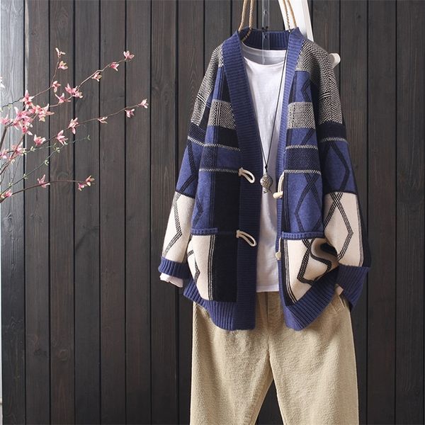 color matching loose horn button knitted cardigan jacket women's casual art retro sweater autumn and winter new products 210204, White;black
color matching loose horn button knitted cardigan jacket women's casual art retro sweater autumn and winter new products 210204, White;black