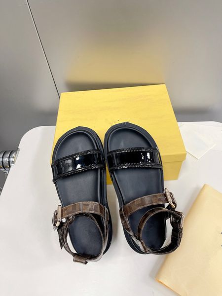 2022 new style sandals designer platform sandals with socks boot rack flat ladies loafers slide sandals 0403, Black
2022 new style sandals designer platform sandals with socks boot rack flat ladies loafers slide sandals 0403, Black