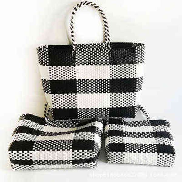 summer big handbags handmade plastic beach bag basket bags rural countryside vacation waterproof woven shopping bag 220420
summer big handbags handmade plastic beach bag basket bags rural countryside vacation waterproof woven shopping bag 220420