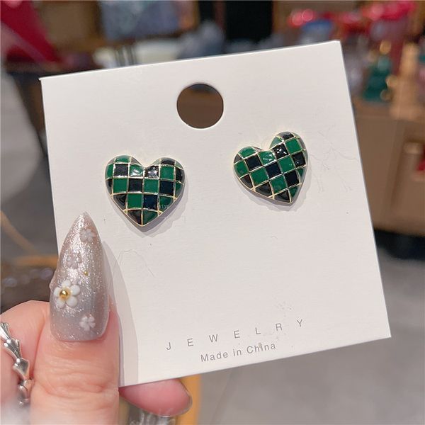 diamond lattice green earrings trendy gentle s925 silver needle versatile temperament earrings, Golden;silver
diamond lattice green earrings trendy gentle s925 silver needle versatile temperament earrings, Golden;silver
