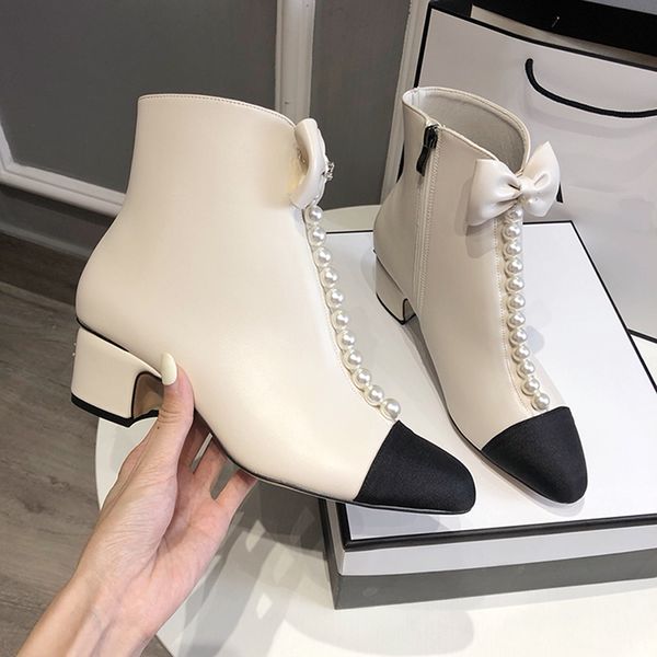 women boots black and white fashion leather pearl chain tasselboots chunky heel solidcolor short boots autumn winter classic color blocking
women boots black and white fashion leather pearl chain tasselboots chunky heel solidcolor short boots autumn winter classic color blocking