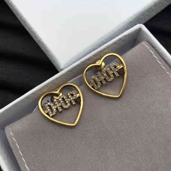 outlet full diamond love letter earrings female heart-shaped simple worn hollow out earrings, Golden
outlet full diamond love letter earrings female heart-shaped simple worn hollow out earrings, Golden