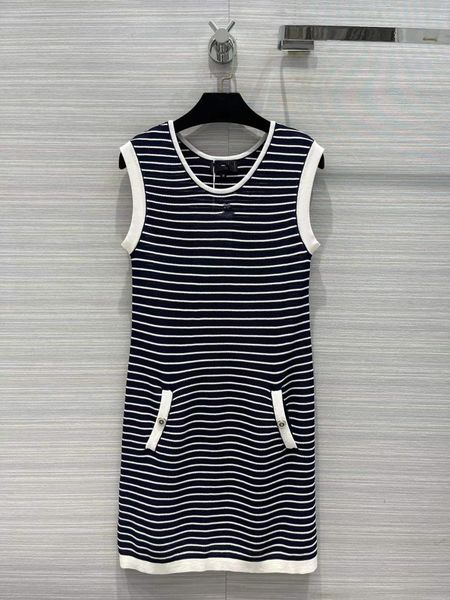 2022 summer autumn short sleeve o neck print fashion milan runway dress designer dress brand same style dress 0615-04, Black;pink
2022 summer autumn short sleeve o neck print fashion milan runway dress designer dress brand same style dress 0615-04, Black;pink