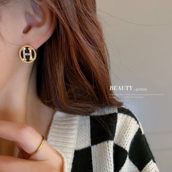 925 silver needle zircon letter h round ring earrings korean ins niche design stud earrings personalized temperament eardrop women, Golden
925 silver needle zircon letter h round ring earrings korean ins niche design stud earrings personalized temperament eardrop women, Golden