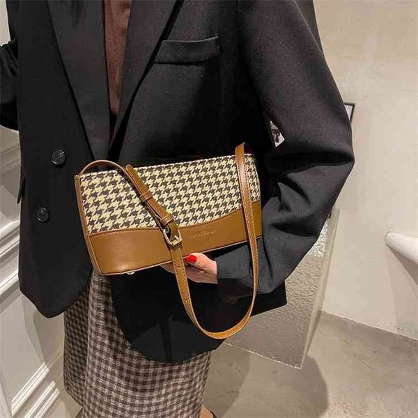handbags fashionable simple 2022 autumn winter new checkered hand messenger large capacity women's shoulder bag purse
handbags fashionable simple 2022 autumn winter new checkered hand messenger large capacity women's shoulder bag purse