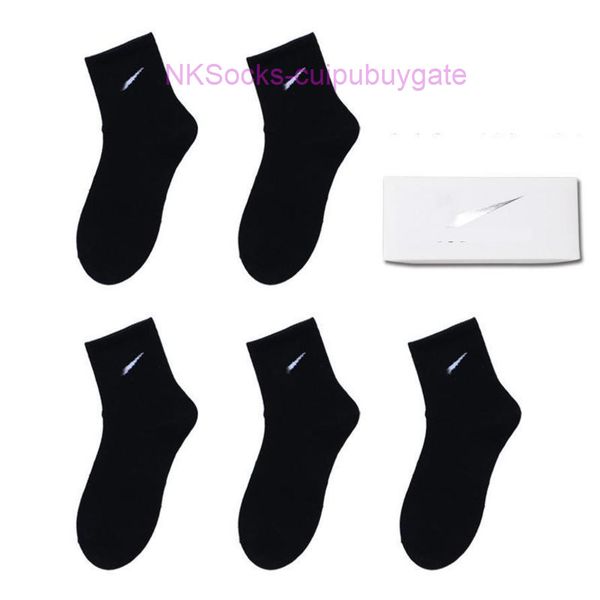 fashion men's classic socks gift box stockings hook brand black white gray medium tube sports cotton sweat absorbing sock men women lux
fashion men's classic socks gift box stockings hook brand black white gray medium tube sports cotton sweat absorbing sock men women lux