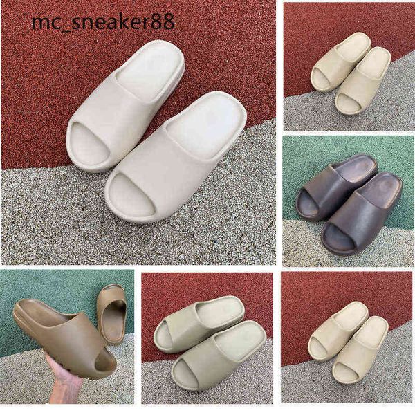 2022 desert sand rubber slippers sandals summer slides graffiti bone resin brown flat men women beach runner size 36-45, Black
2022 desert sand rubber slippers sandals summer slides graffiti bone resin brown flat men women beach runner size 36-45, Black