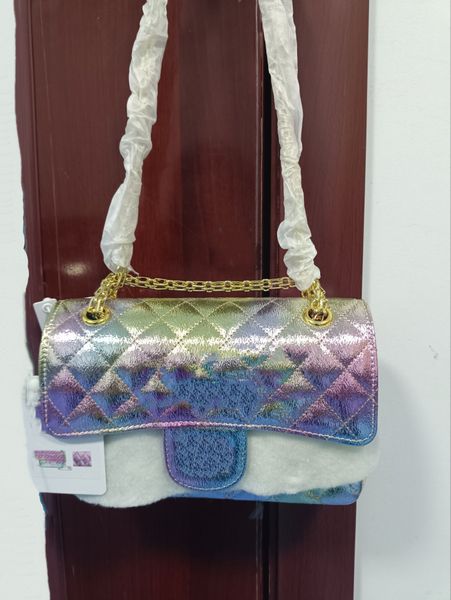 22ss mermaid princess classic mini flap 2.55 bags lambskin quilted iridescent colorful cosmetic case outdoor sacoche large capacity designer
22ss mermaid princess classic mini flap 2.55 bags lambskin quilted iridescent colorful cosmetic case outdoor sacoche large capacity designer