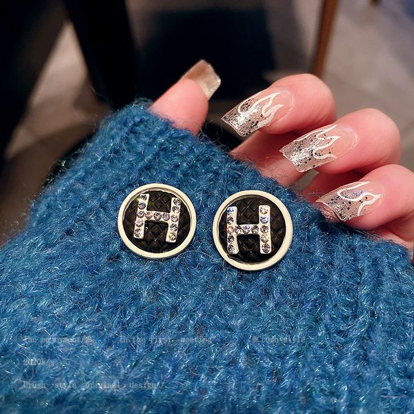 925 silver needle fashion design round alphabet letter earrings retro internet-famous elegant earrings simple rhinestone ear rings, Golden
925 silver needle fashion design round alphabet letter earrings retro internet-famous elegant earrings simple rhinestone ear rings, Golden