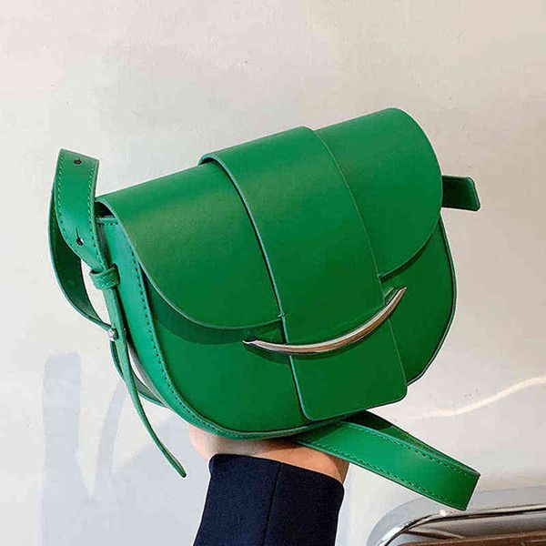 solid color pu leather saddle shoulder crossbody bags for women 2022 women's designer handbag female travel small flap bag g220509
solid color pu leather saddle shoulder crossbody bags for women 2022 women's designer handbag female travel small flap bag g220509