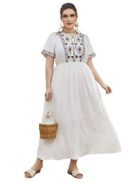 plus floral embroidery tassel tie neck dress d6i5#, Black
plus floral embroidery tassel tie neck dress d6i5#, Black