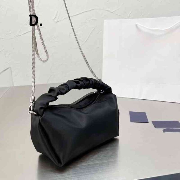 ladies fashion trend new brand bag wholesale lightweight nylon fabric waterproof single shoulder msenger carrying change mobile female mini
ladies fashion trend new brand bag wholesale lightweight nylon fabric waterproof single shoulder msenger carrying change mobile female mini