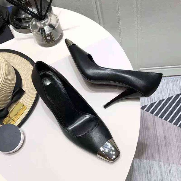 shoes autumn dress metal small square head shallow mouth patent leather high heels thin heel single shoes rose park caiying same iron s7yi, Black
shoes autumn dress metal small square head shallow mouth patent leather high heels thin heel single shoes rose park caiying same iron s7yi, Black