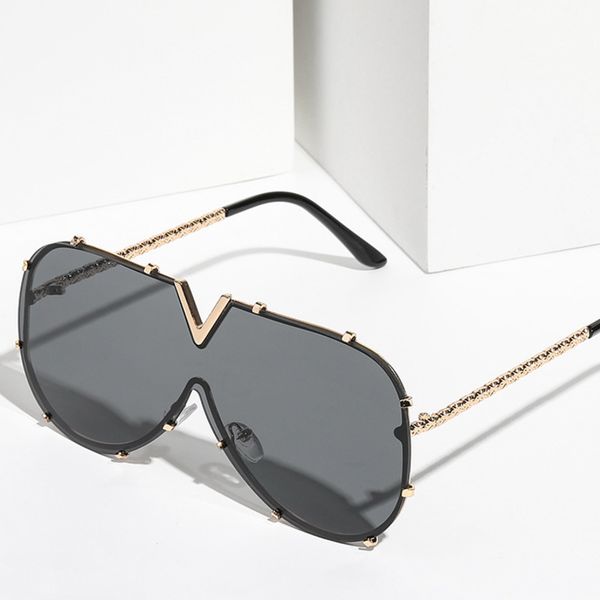 personality trend men and women with the same style v8 sunglasses holiday style fashion blackout glasses cx220505, White;black
personality trend men and women with the same style v8 sunglasses holiday style fashion blackout glasses cx220505, White;black