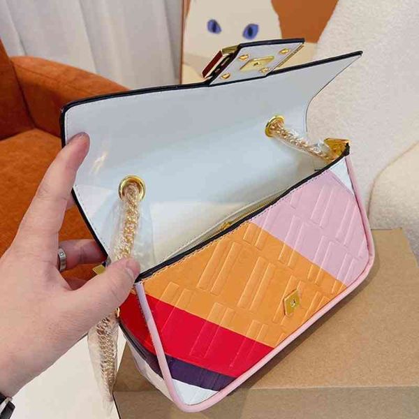 multi-color flip baguette women shoulder bags handbag leather designer brand crossbody female three-dimensional printing purses 220415
multi-color flip baguette women shoulder bags handbag leather designer brand crossbody female three-dimensional printing purses 220415