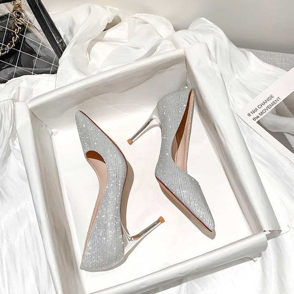 size 31-43 elling ladies high heels women's classic luxury wedding shoes pointed thin heel shiny shoes for women girl, Black
size 31-43 elling ladies high heels women's classic luxury wedding shoes pointed thin heel shiny shoes for women girl, Black