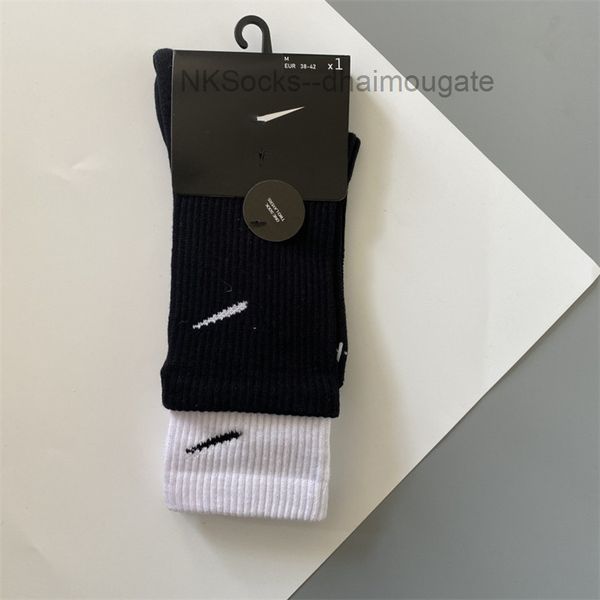 fashion classic men socks hook brand color stitched men's women's long tube sports training sock street couple middle tubes luxury, Black
fashion classic men socks hook brand color stitched men's women's long tube sports training sock street couple middle tubes luxury, Black