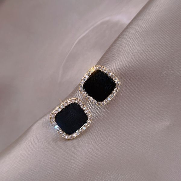 flash drill diamond 925 silver stud earrings for women personality star black geometric square earring jewelry accessories female, Golden;silver
flash drill diamond 925 silver stud earrings for women personality star black geometric square earring jewelry accessories female, Golden;silver