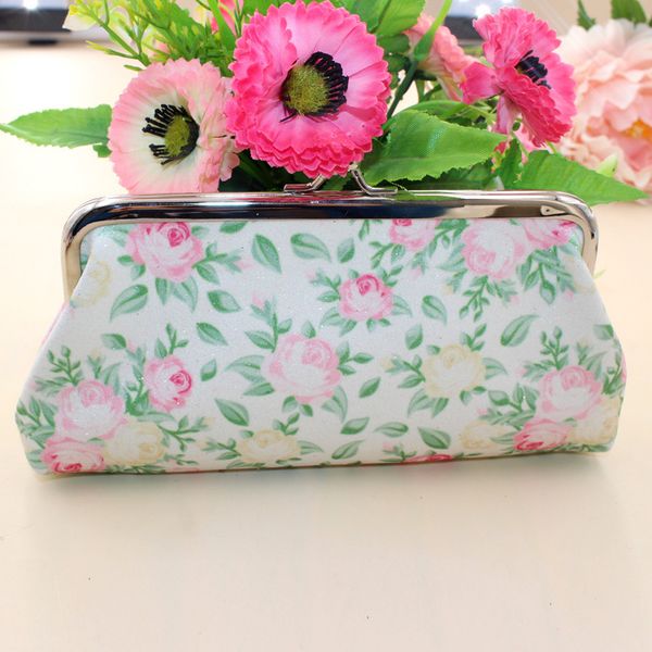 10pcs coin purses women canvas retro floral prints single layer phone long clutch bag 6inch, Red;black
10pcs coin purses women canvas retro floral prints single layer phone long clutch bag 6inch, Red;black
