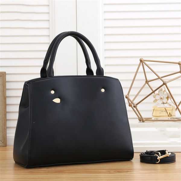 lvs totes designer handbag women luxurys designers bags 2022 casual travel tote bag pu material fashion shoulder bag's wallet 29cm
lvs totes designer handbag women luxurys designers bags 2022 casual travel tote bag pu material fashion shoulder bag's wallet 29cm