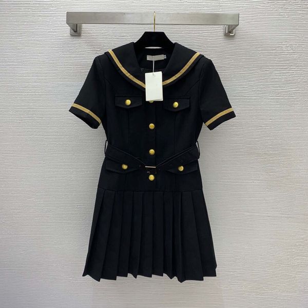 228 2022 milan runway spring summer dress crew neck black polyester short sleeve brand same style empire womens fashion weini
228 2022 milan runway spring summer dress crew neck black polyester short sleeve brand same style empire womens fashion weini