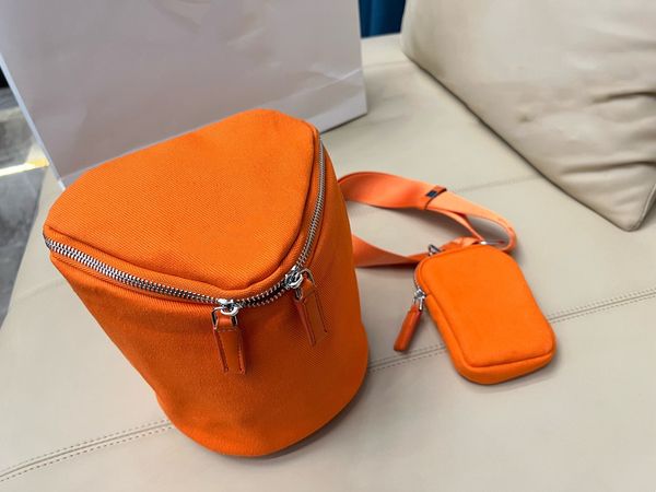 women's fashion bag designer canvas bucket bag hidden zipper fresh simple elegant novel exquisite one shoulder messenger
women's fashion bag designer canvas bucket bag hidden zipper fresh simple elegant novel exquisite one shoulder messenger