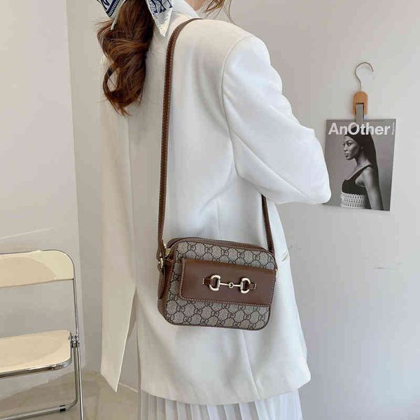 fashion trend new ladies luxury brand designer bag wholesale and summer women's buckle camera printed single shoulder diagonal small sq
fashion trend new ladies luxury brand designer bag wholesale and summer women's buckle camera printed single shoulder diagonal small sq