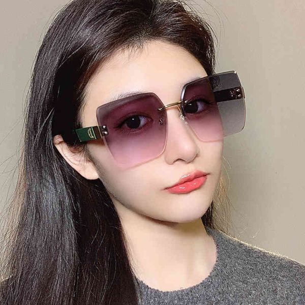 new rimless same redfactory outlet fashion men's women's sunglasses2022 trendy latest sunglasses, White;black
new rimless same redfactory outlet fashion men's women's sunglasses2022 trendy latest sunglasses, White;black
