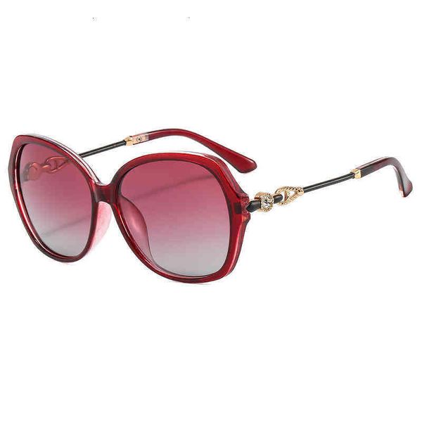 women sunglasses luxury brand designer 2022 personality fashion sunglass trendy street shooting glass vintage sun glasses for men ladies eye, White;black
women sunglasses luxury brand designer 2022 personality fashion sunglass trendy street shooting glass vintage sun glasses for men ladies eye, White;black