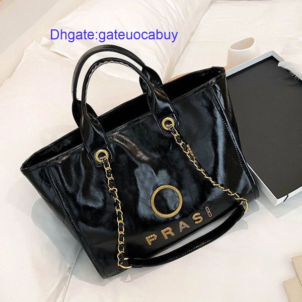 classic luxury women's handbags beach bags designers ch metal letter badge tote evening bag small mini body leather handbag large femal
classic luxury women's handbags beach bags designers ch metal letter badge tote evening bag small mini body leather handbag large femal