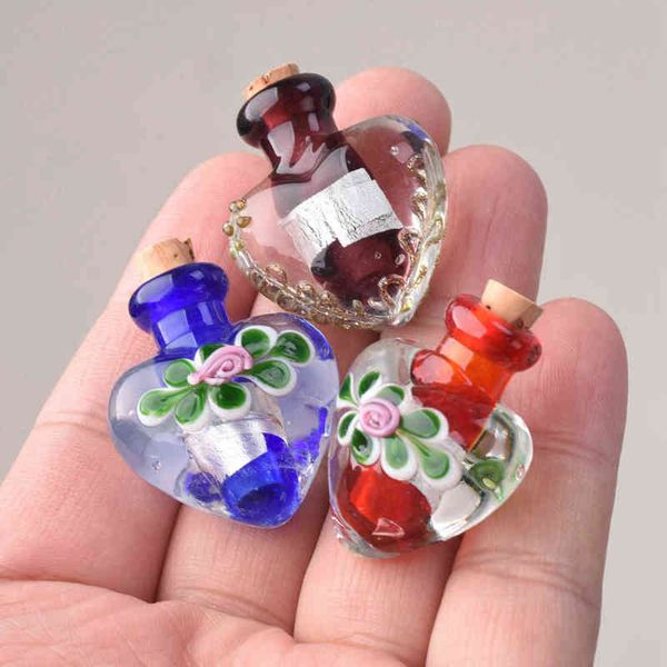 10pc heart shape 27x25mm handmade lampwork glass empty bottle for diy necklace pendant essential oil diffuser bottle y220428
10pc heart shape 27x25mm handmade lampwork glass empty bottle for diy necklace pendant essential oil diffuser bottle y220428
