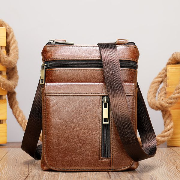 new men's one shoulder leather waist bag leisure retro outdoor sports 
new men's one shoulder leather waist bag leisure retro outdoor sports
