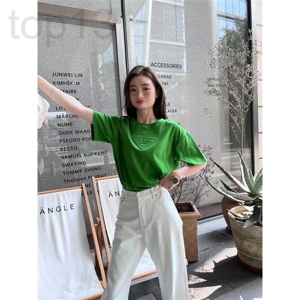 women's t-shirt designer chaopai 22 spring and summer new triangular three-dimensional relief letters loose versatile t-shirt fashion c, White
women's t-shirt designer chaopai 22 spring and summer new triangular three-dimensional relief letters loose versatile t-shirt fashion c, White