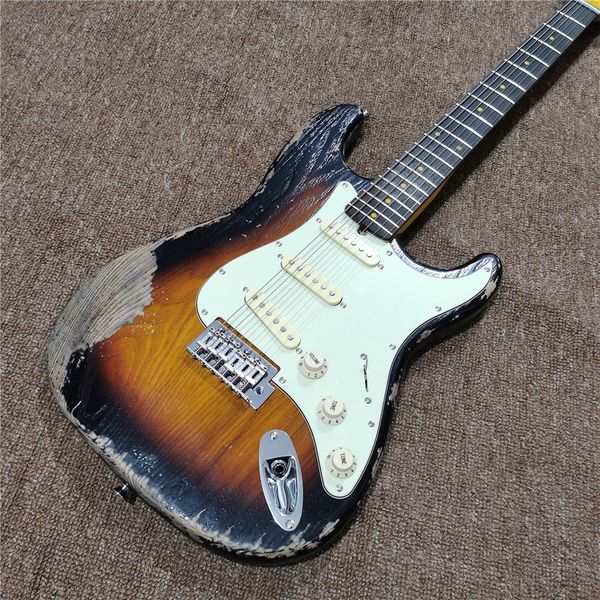 new arrival custom handed relics electric guitar in sunburst color , rosewood fingerboard , chrome hardware , high quality
new arrival custom handed relics electric guitar in sunburst color , rosewood fingerboard , chrome hardware , high quality